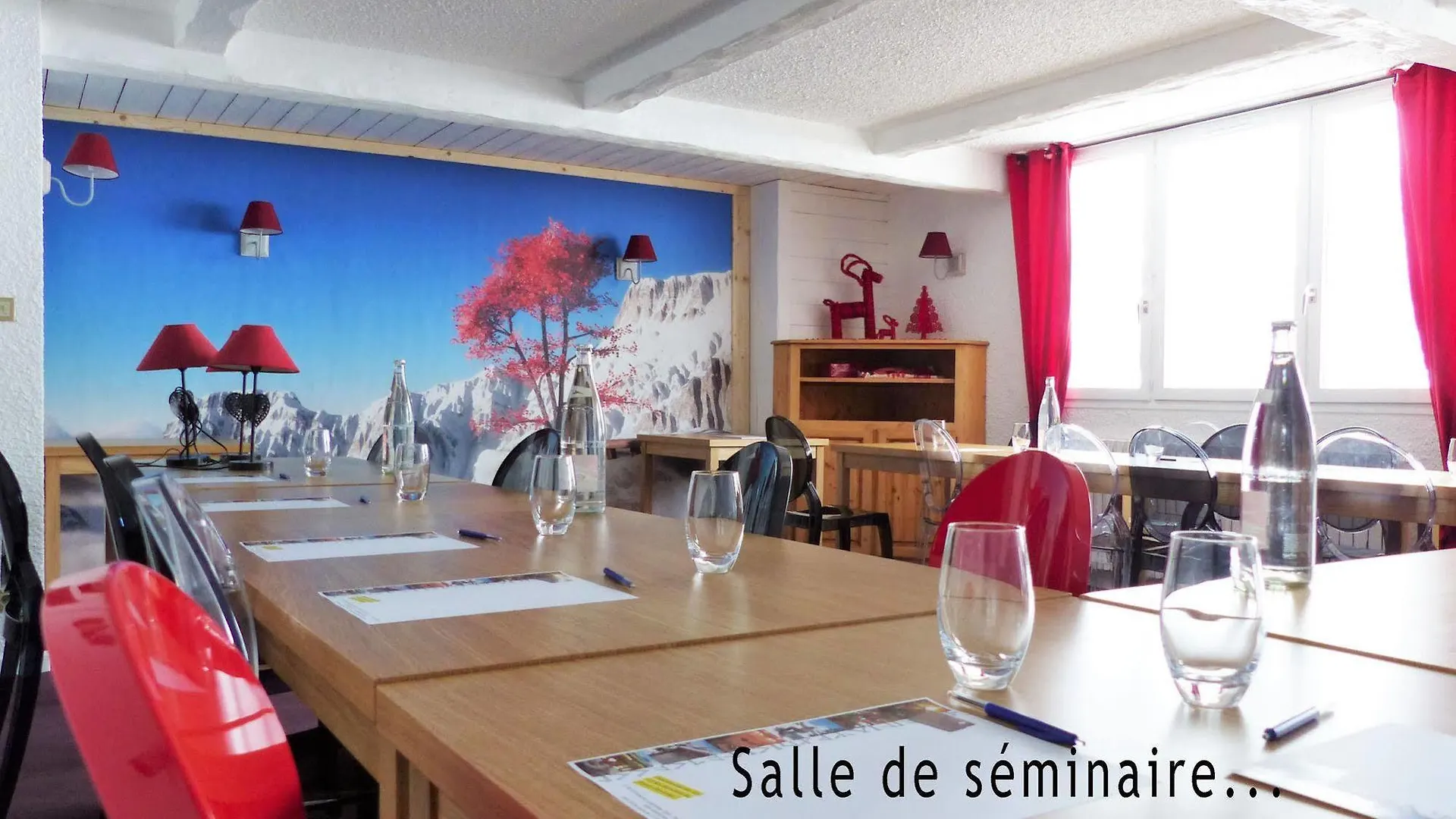***  Hotel Lac Bleu 1650 Saint-François-Longchamp France