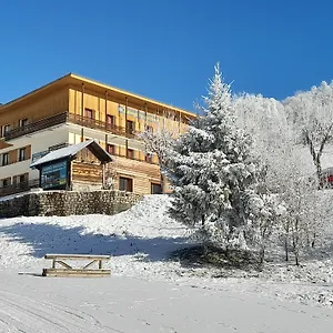 Hotel Atc Routes Du Monde Ensoleillée, Saint-François-Longchamp