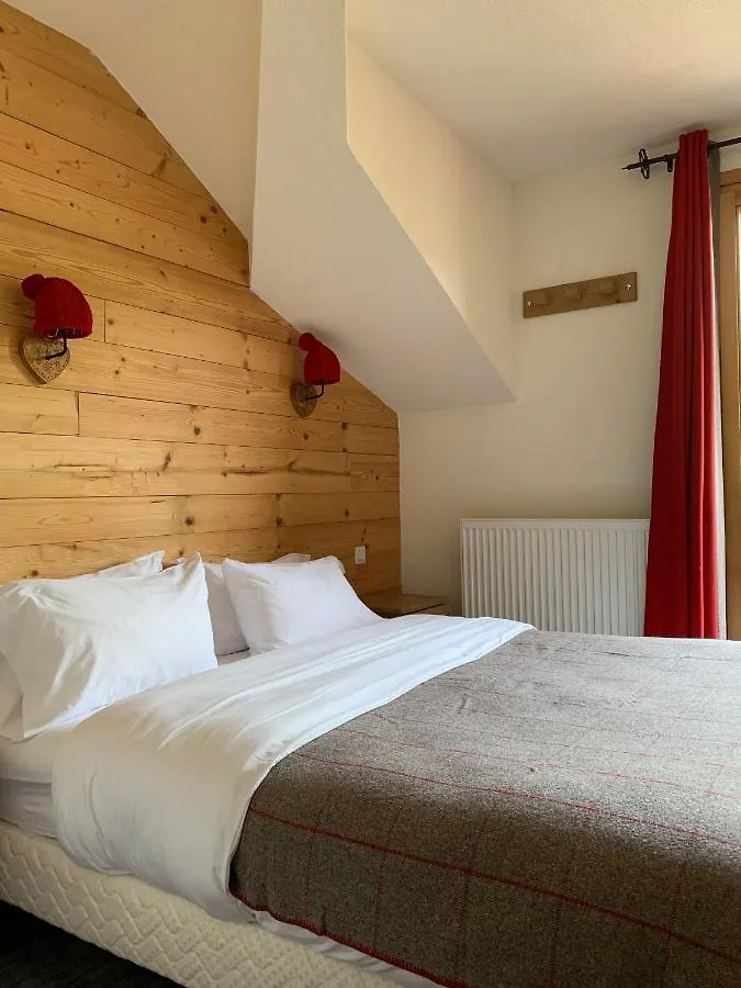 Hotel Lac Bleu 1650 Saint-François-Longchamp 3*,  Francia