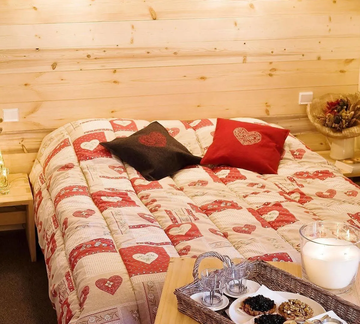 Hotel Lac Bleu 1650 Saint-François-Longchamp 3*,